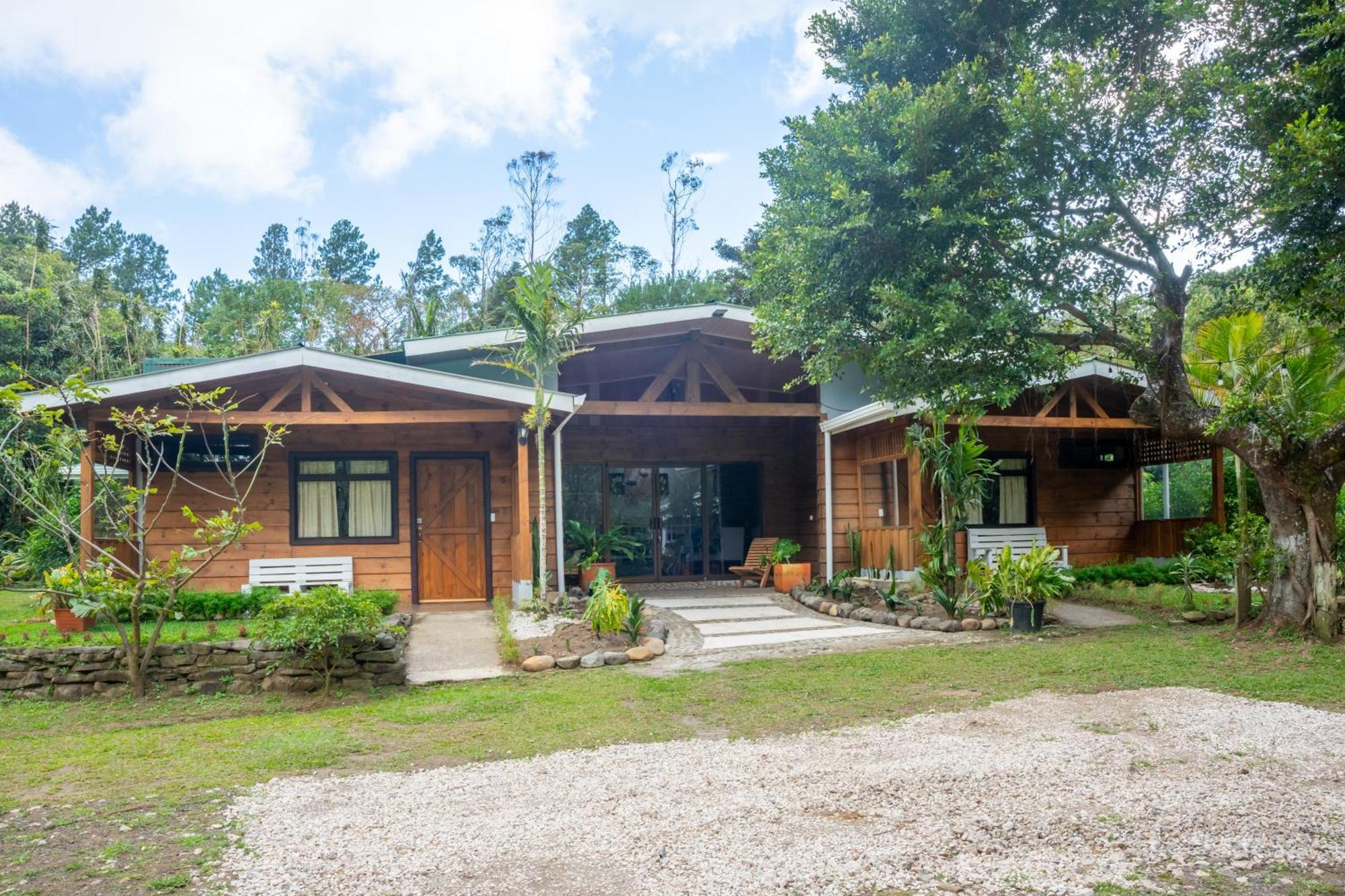Tierra Buena Countryside Hotel Monteverde Bagian luar foto
